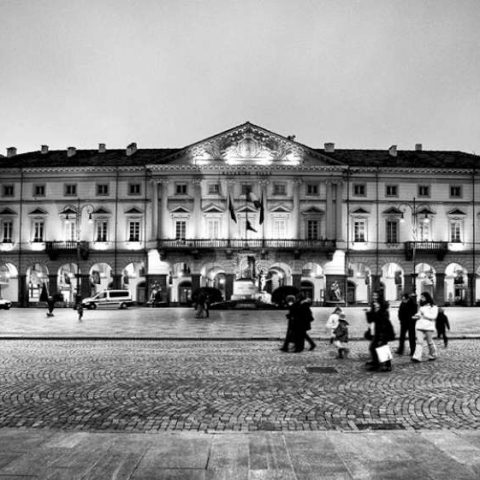 Piazza Chanoux visita guidata